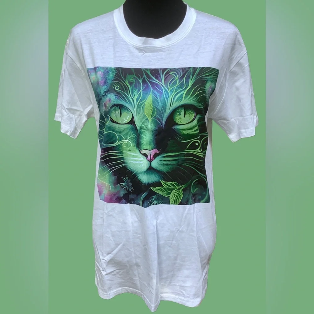 Visual Bliss Co Direct to Garment White Graphic Cat T-Shirt